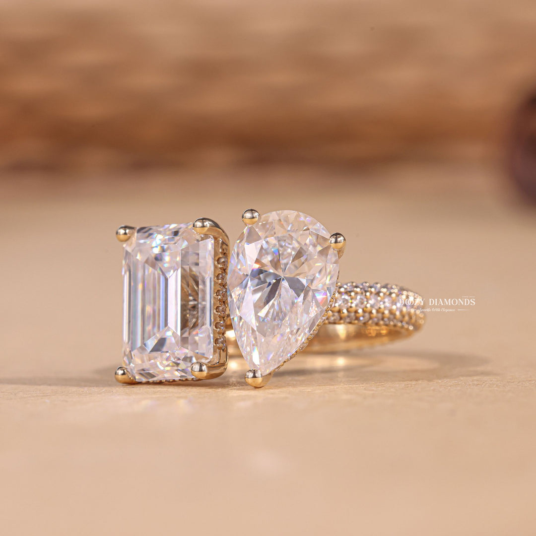 Shop the pear cut solitaire engagement ring collection online