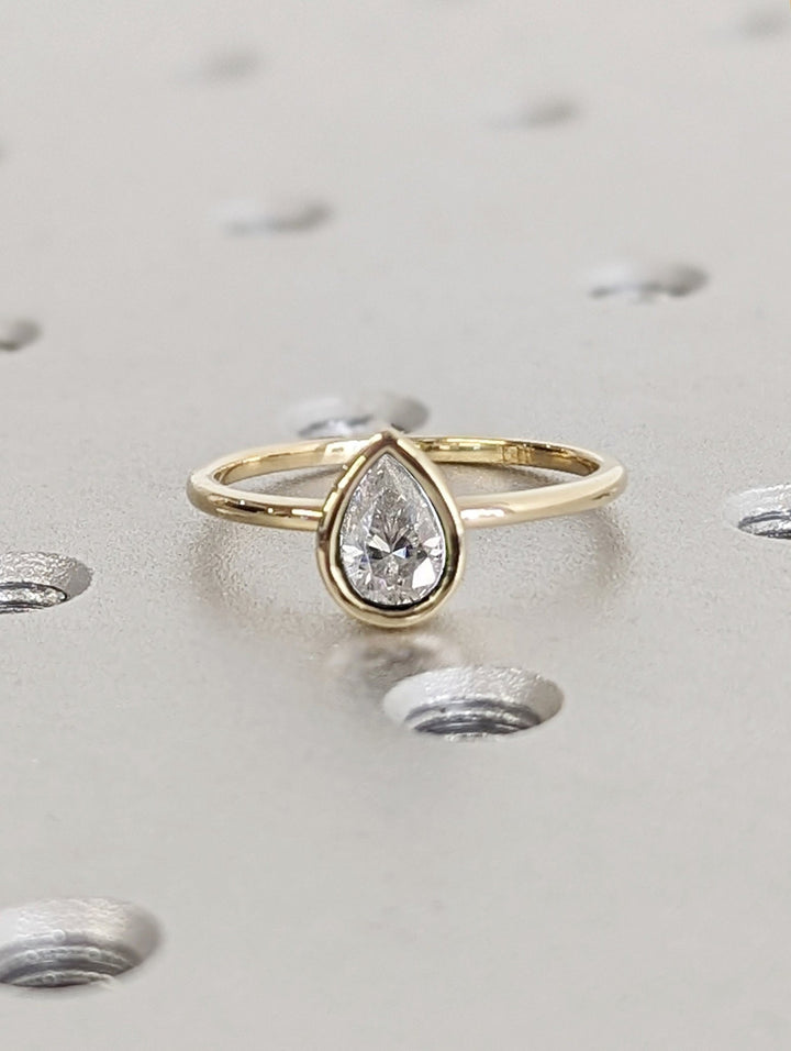1.0CT pear bezel lab grown diamond engagement ring for sale