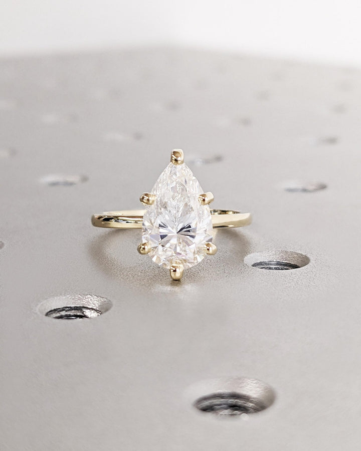 Discover pear solitaire lab grown diamond engagement ring online