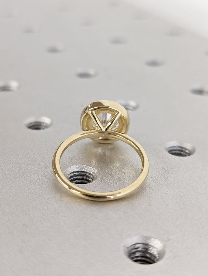 Premium round cut solitaire engagement ring crafted in solid gold