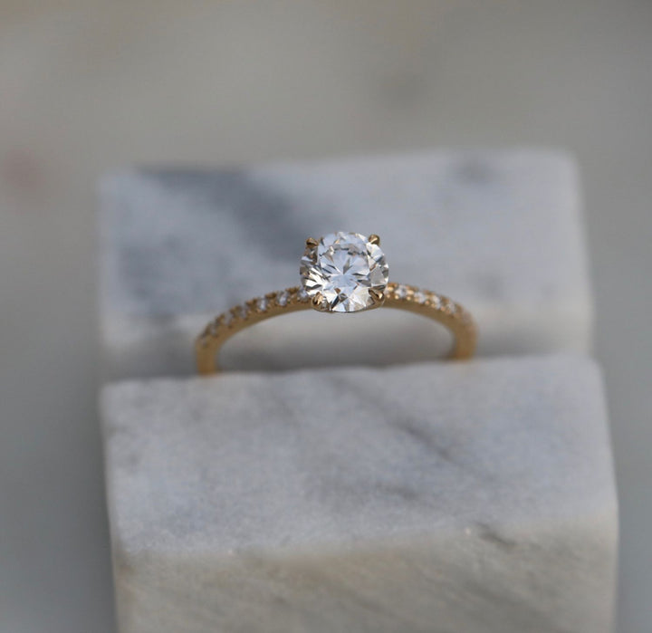 Buy 0.85CT round solitaire lab grown diamond engagement ring online