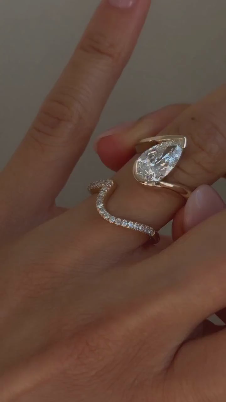 2.50CT Pear Bypass Lab Grown Diamond Ring Yellow Gold Bridal Ring Set