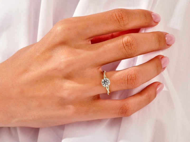 1.0CT Round Cut Twisted F - VS Lab Grown Diamond Engagement Ring Set - Doozy Diamonds