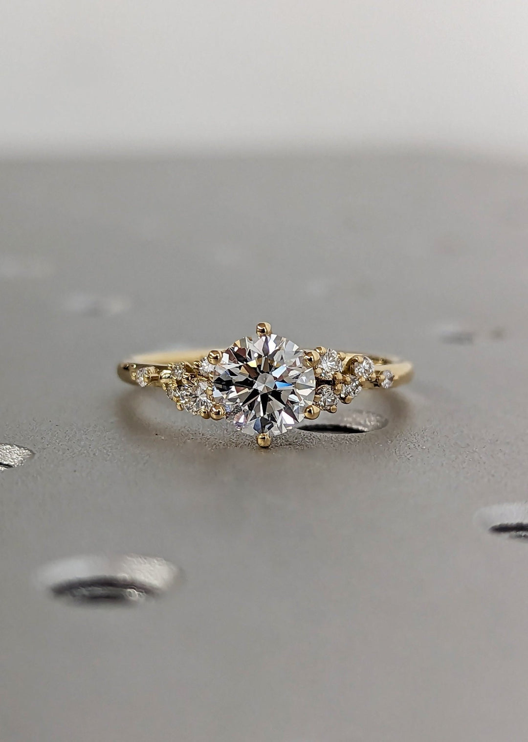 Discover round cluster lab grown diamond engagement ring online