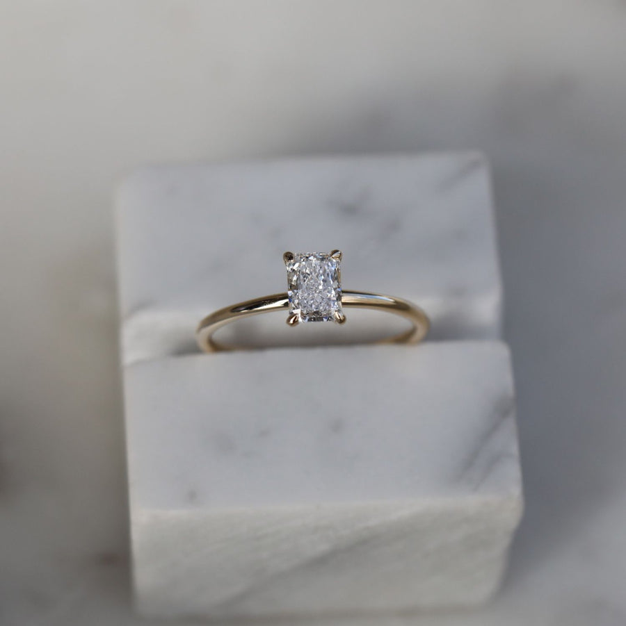 Discover radiant solitaire lab grown diamond engagement ring online