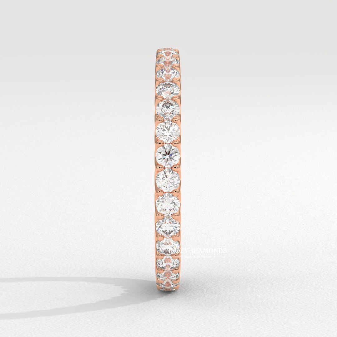 IGI certified round diamond wedding band