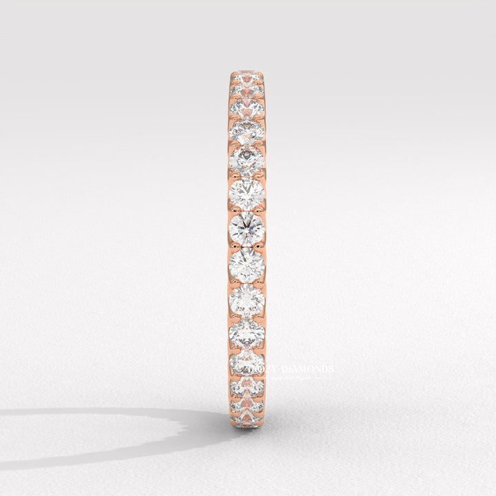 IGI certified round diamond wedding band
