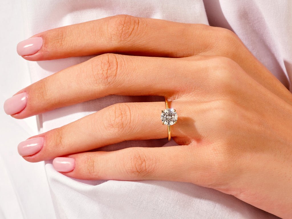 1.50CT Round Cut Solitaire F - VS Diamond Bridal Set Curved Band - Doozy Diamonds