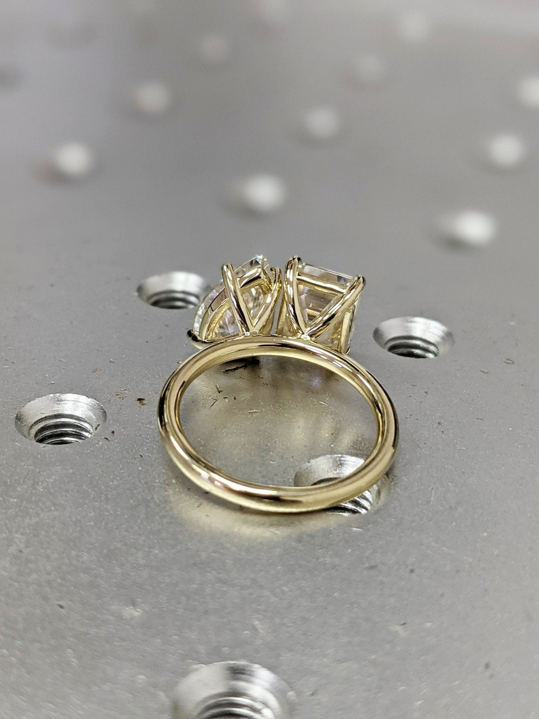 Pear solitaire lab grown diamond ring side profile in gold setting