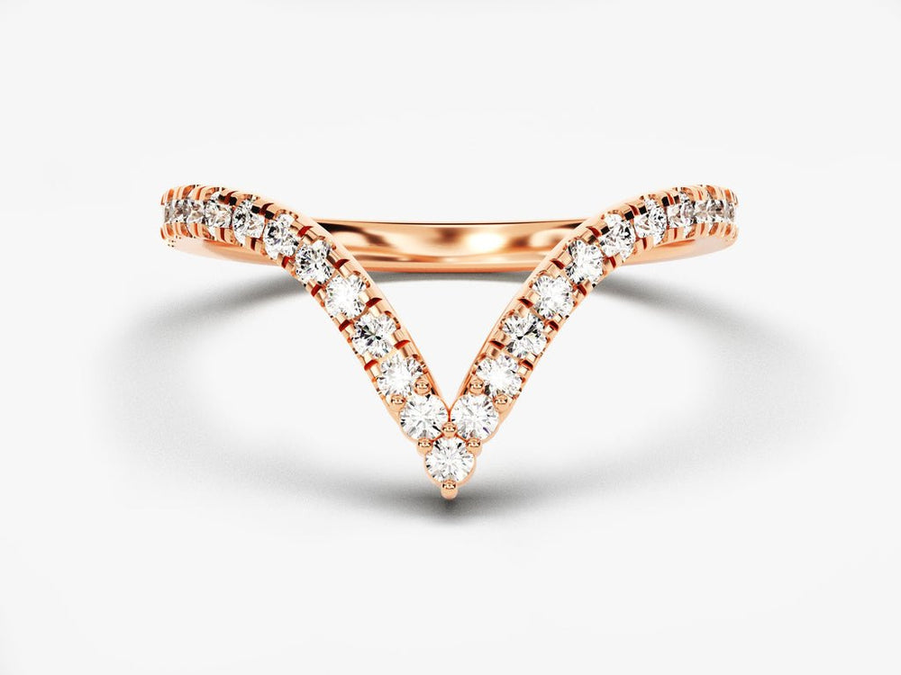 Close-up of 0.38CT round brilliant lab grown diamonds