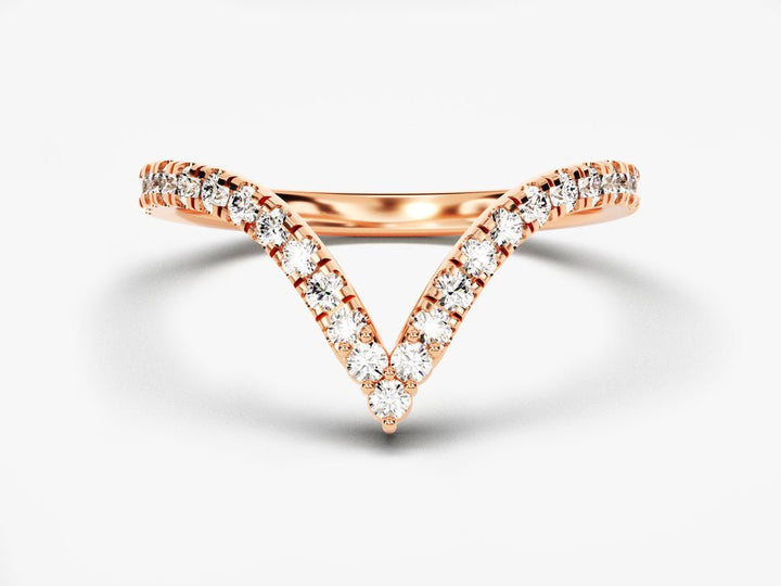 Close-up of 0.38CT round brilliant lab grown diamonds