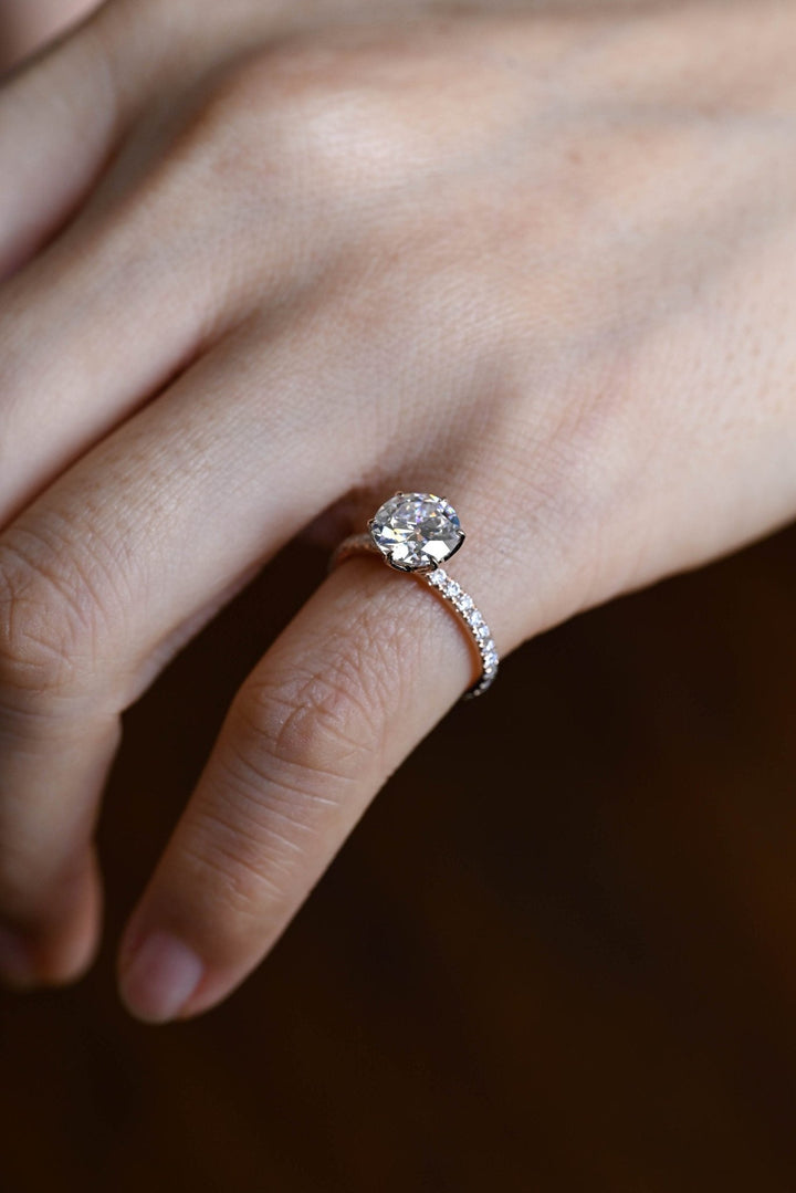 Round pave lab grown diamond ring side profile in gold setting