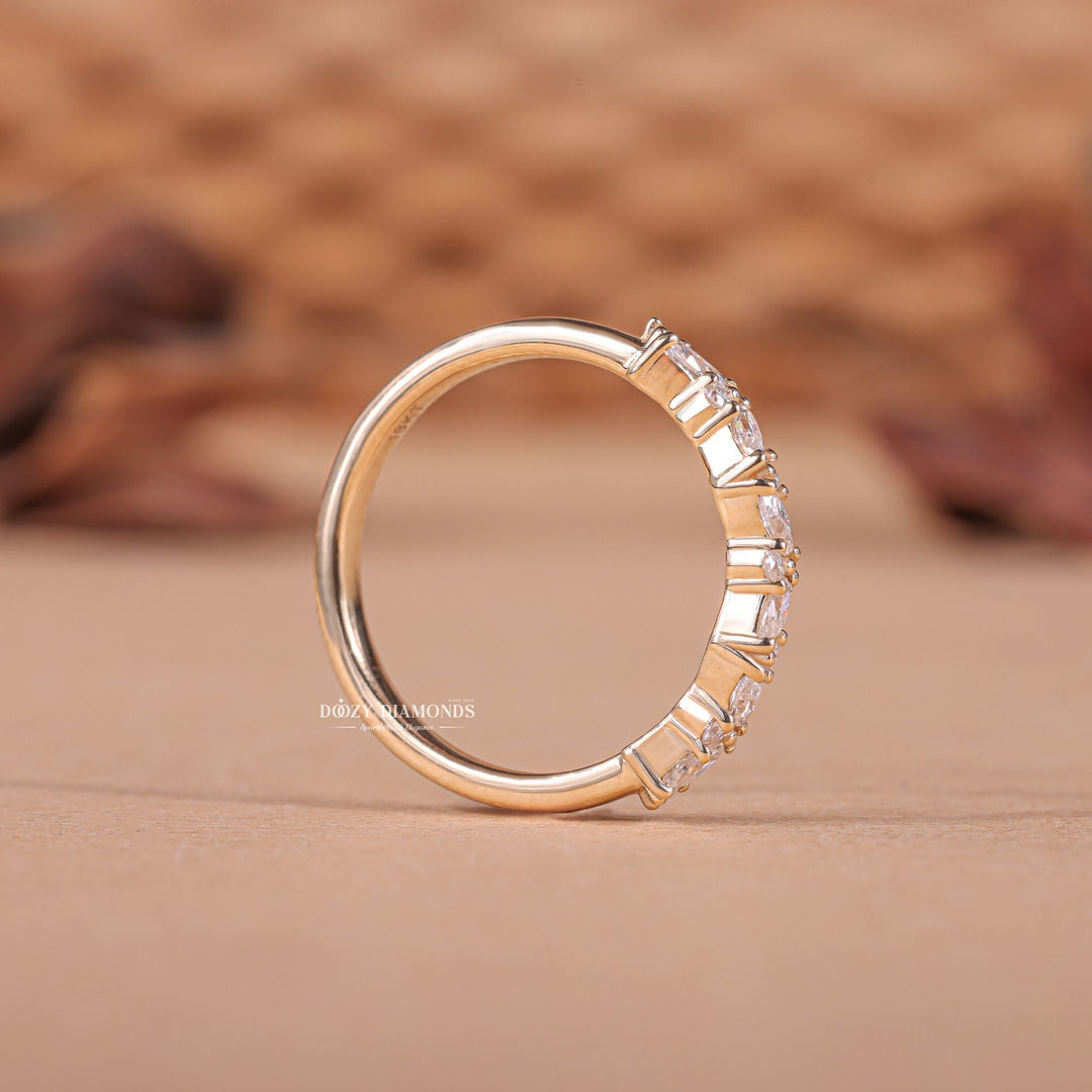 Close-up of 0.35CT round marquise lab grown diamonds