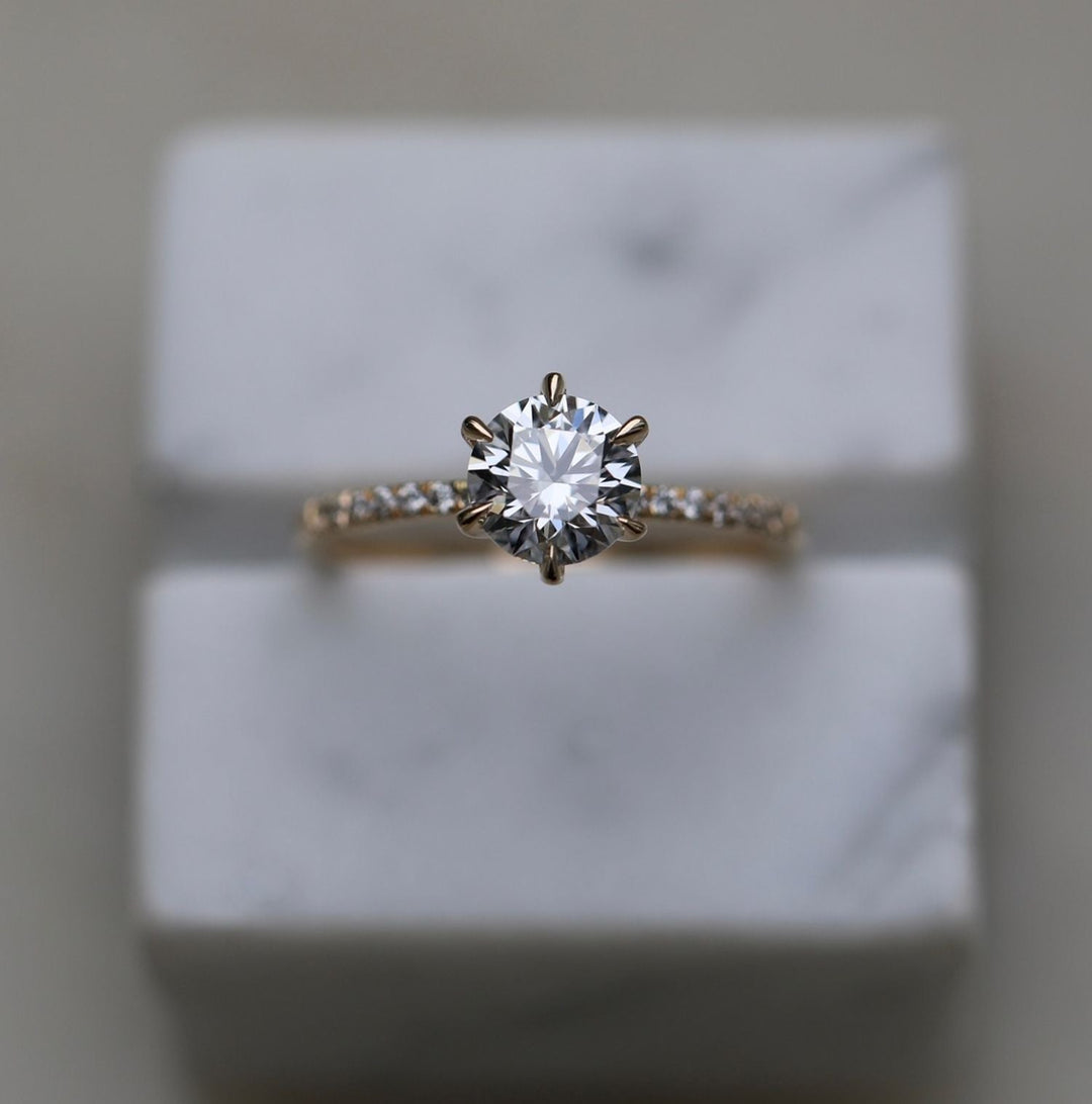 Buy 1.0CT round solitaire lab grown diamond engagement ring online