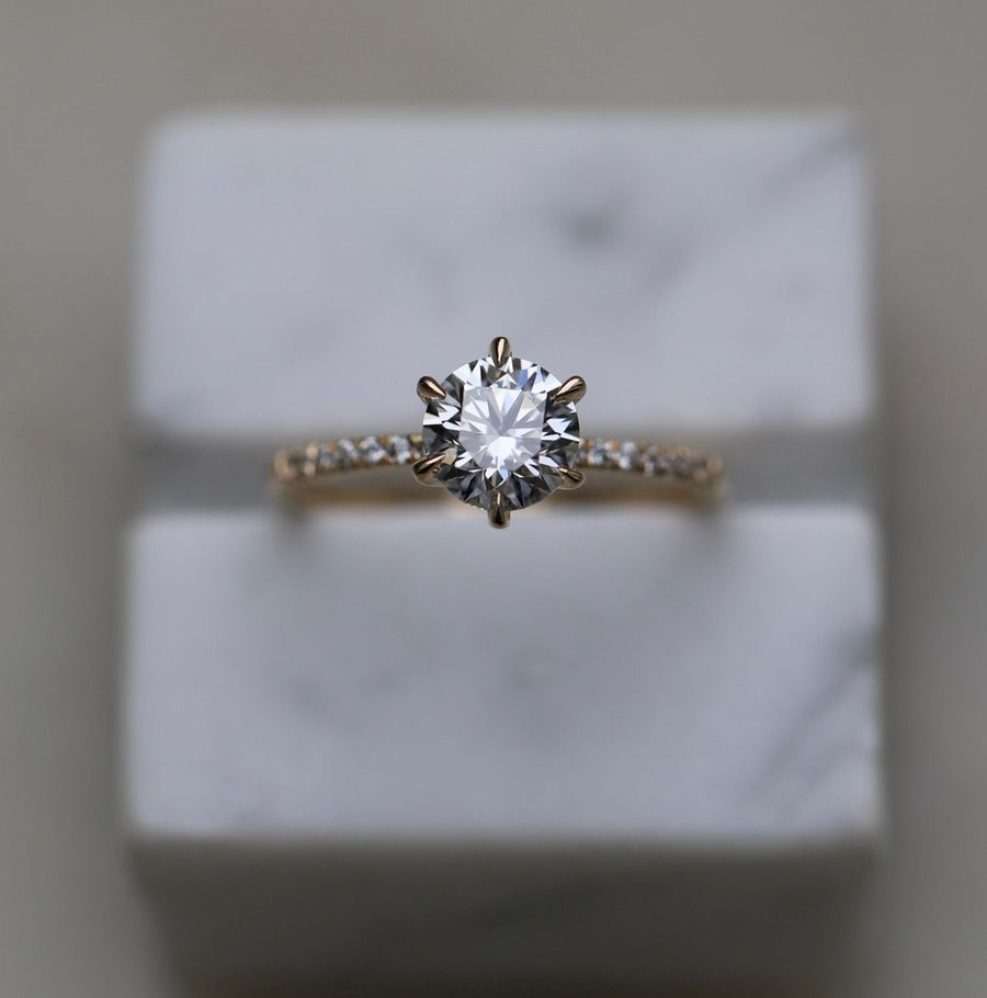 Buy 1.0CT round solitaire lab grown diamond engagement ring online