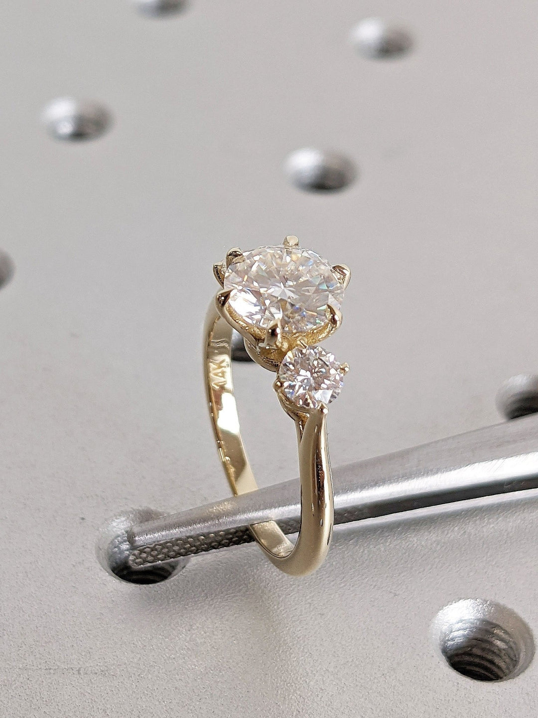 Buy round cut three stone diamond engagement ring with free shipping