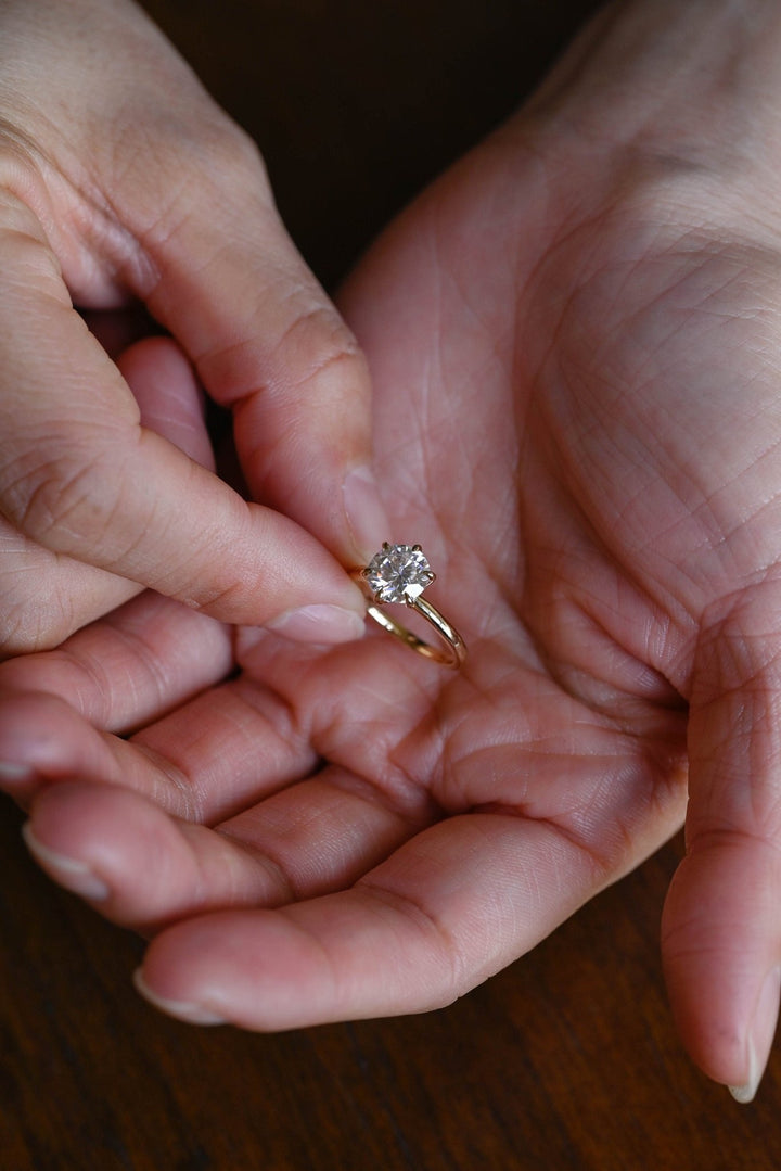 round luxury statement ring,