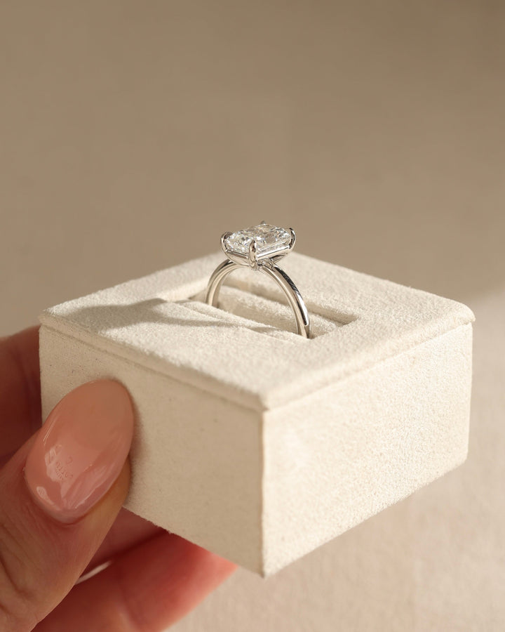 tapered prong setting, rounded prong setting, thin prong setting, thick prong setting, minimal prong setting, modern prong setting, vintage solitaire setting, geometric solitaire setting, architectural solitaire setting, clean line solitaire setting, smooth metal setting, polished metal setting, fine metal setting, gold solitaire setting, platinum solitaire setting, white gold solitaire setting,