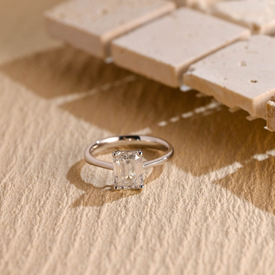 Discover emerald solitaire lab grown diamond engagement ring online