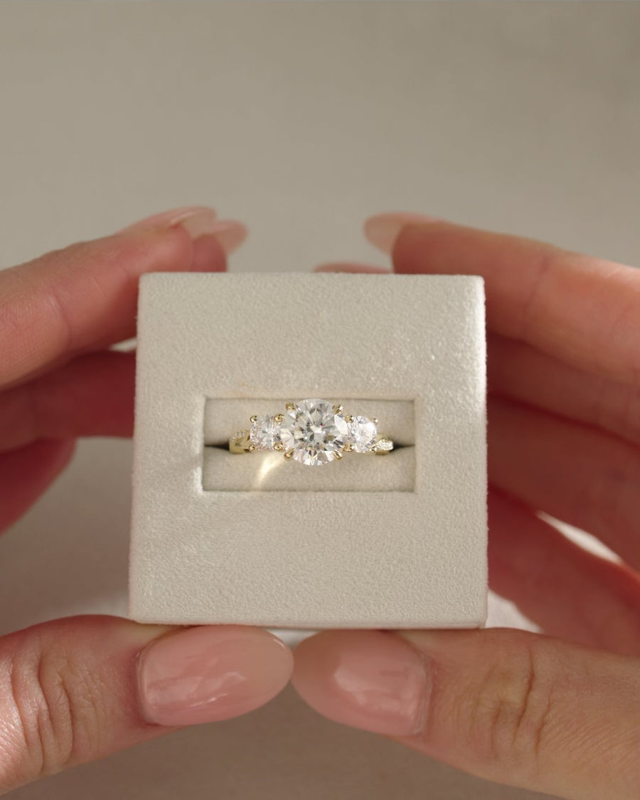 round three stone setting, round engagement setting, side stone setting, side stone engagement setting, cathedral three stone setting, classic three stone setting, modern three stone setting,
