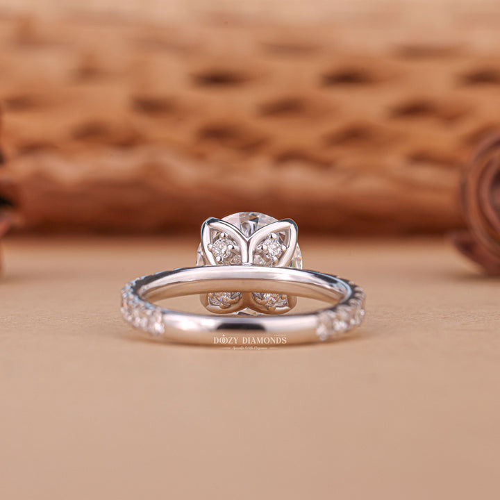 Buy round cut solitaire diamond engagement ring with free shipping