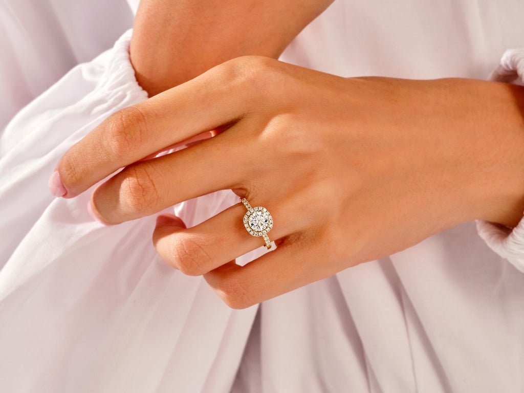 1.0CT Round Cut Cushion Shape Halo F - VS Lab Grown Diamond Engagement Ring Set - Doozy Diamonds