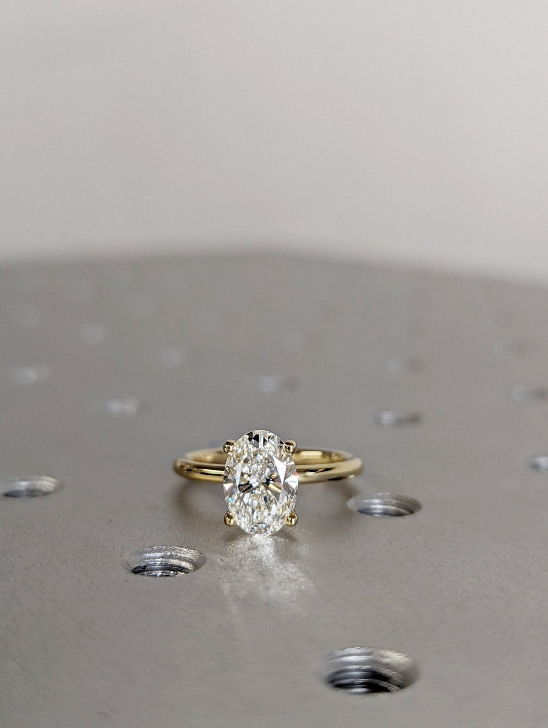 Shop oval cut solitaire lab grown diamond engagement ring online