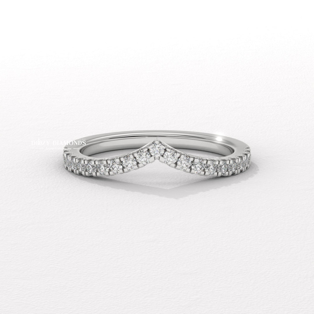 Chevron diamond wedding band in yellow gold