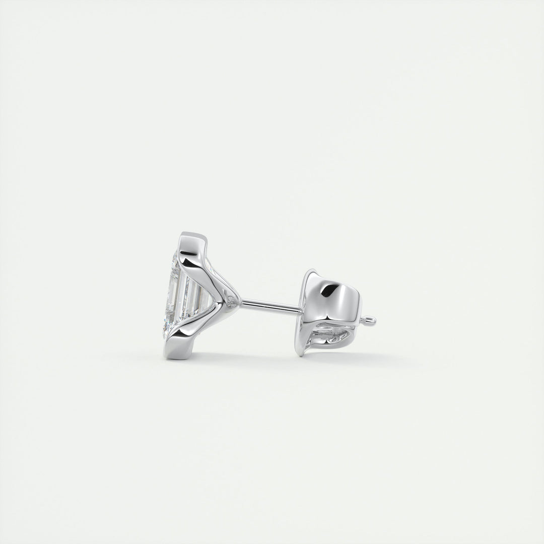 emerald-half-bezel-solitaire-cvd-g-vs-diamond-earrings