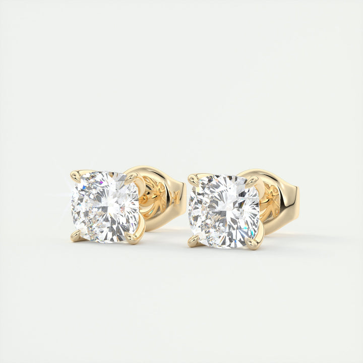 round-solitaire-cvd-g-vs-diamond-earrings-3