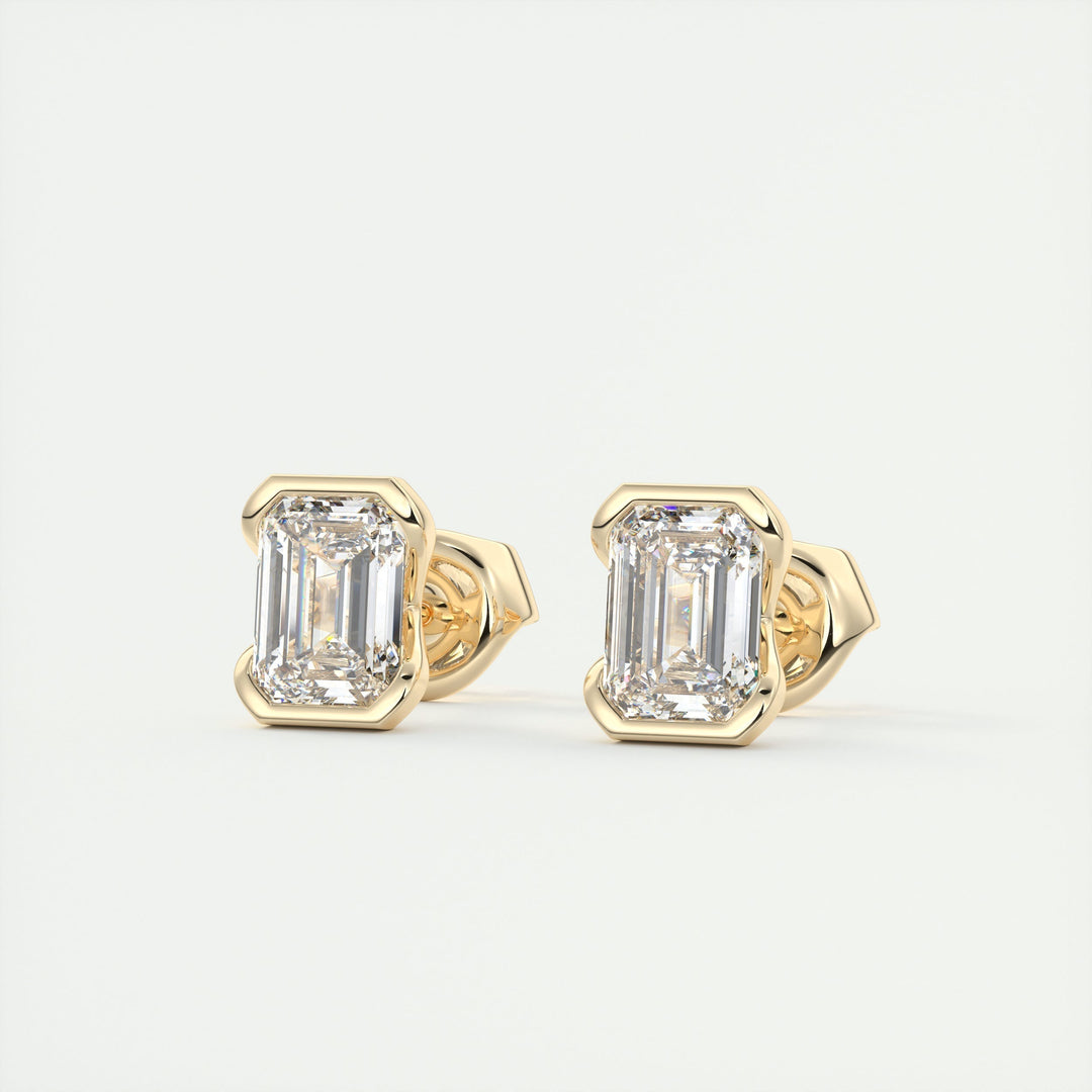 emerald-half-bezel-solitaire-cvd-g-vs-diamond-earrings