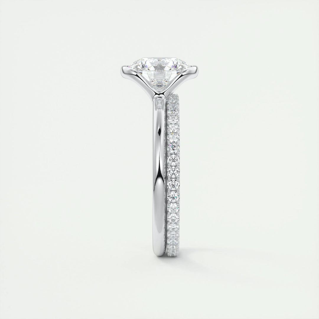 Macro shot of round cut diamond facets in solitaire ring setting