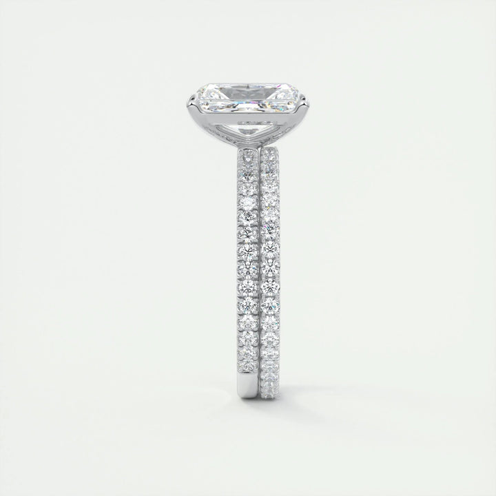 Radiant pave engagement ring close-up showing F-/VS1 diamond clarity