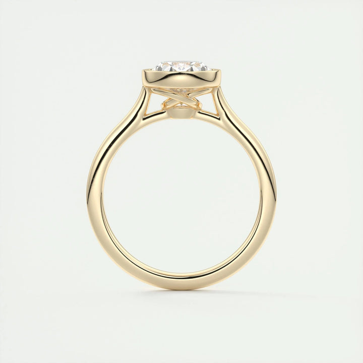 Oval bezel ring set with an IGI graded diamond