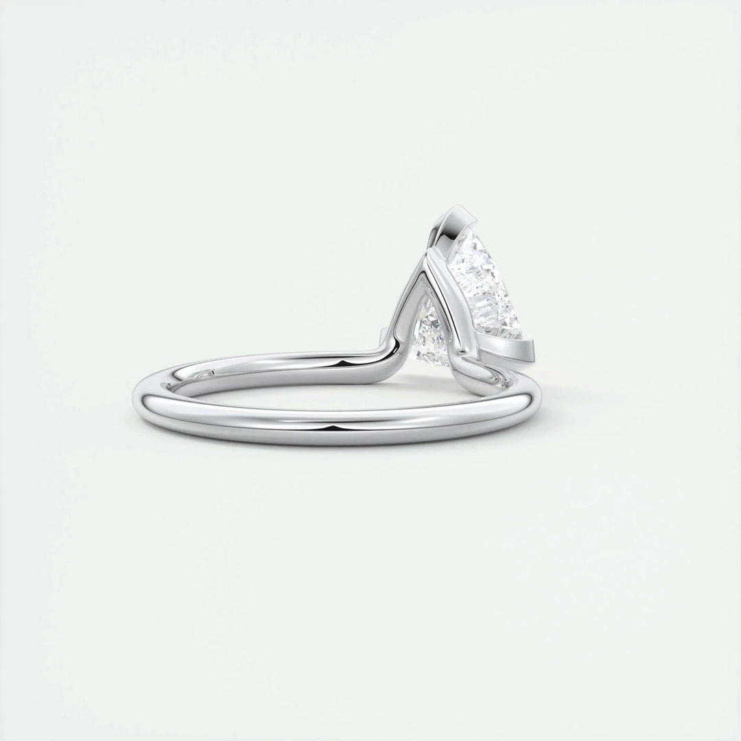 Trillion solitaire ring set with an IGI graded diamond