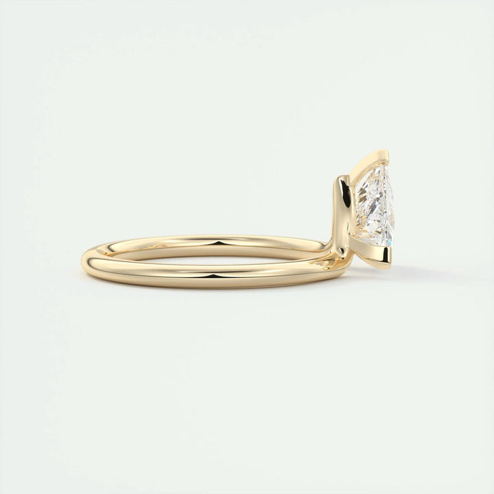 Shop the trillion cut solitaire engagement ring collection online
